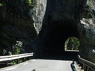 les tunnels de la route du désert de Chartreuse