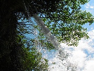 grande cascade du Jardin des Fontaines pétrifiantes